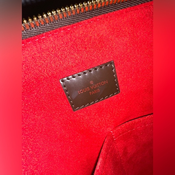 Authentic Louis Vuitton Trevi Pm Damier- Timeless Elegance - Picture 2 of 14